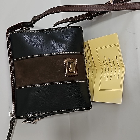 Dooney Bourke small crossbody - Picture 2 of 5